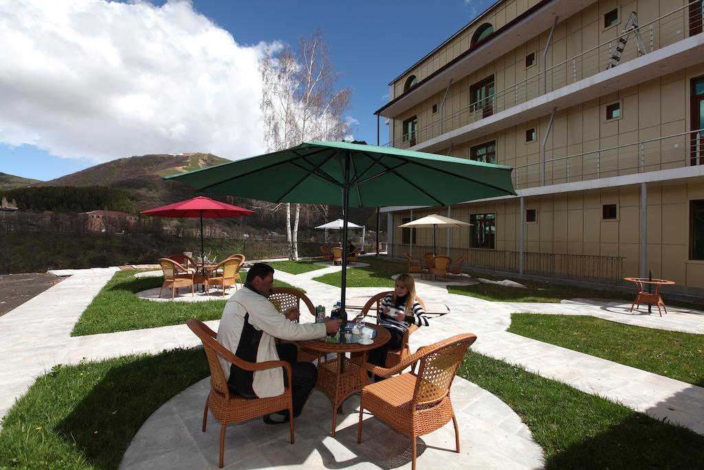 Nairi Hotel Jermuk Dış mekan fotoğraf