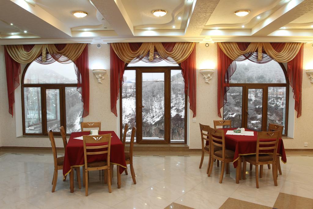 Nairi Hotel Jermuk Dış mekan fotoğraf